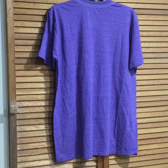 OP brand. Vneck solid tshirt - Picture 7 of 8